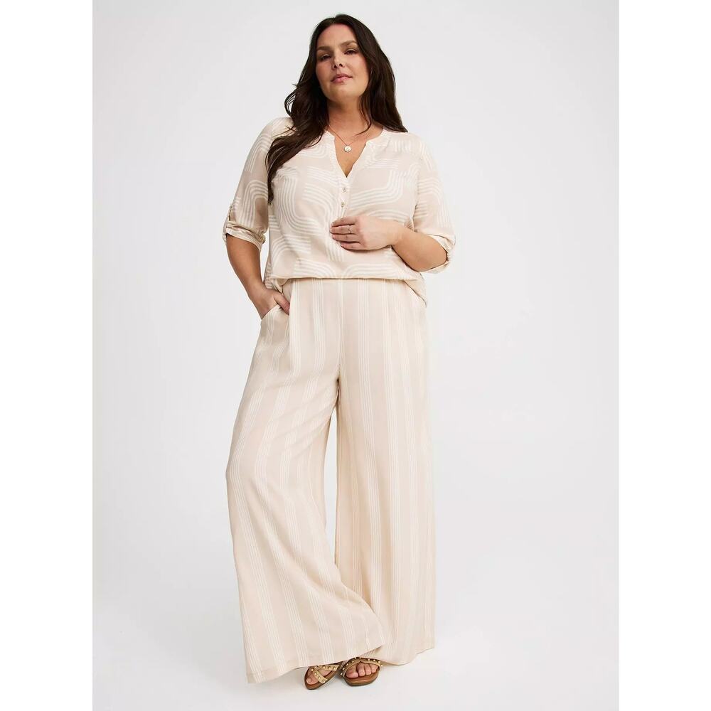 NWT Torrid Challis Pull On Wide Leg High Rise Pant Plus Size: 1X Regular (14/16)